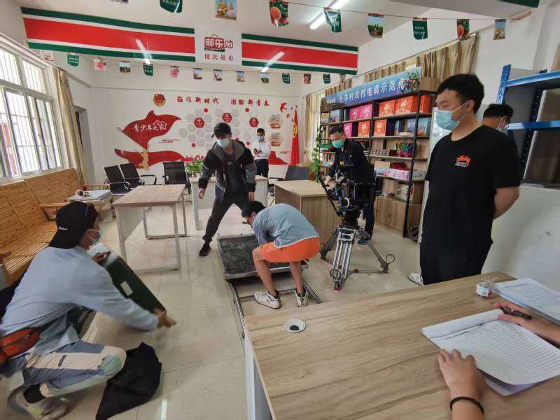 乾县广告片拍摄公司：极简主义践行者，少即是多的视觉哲学